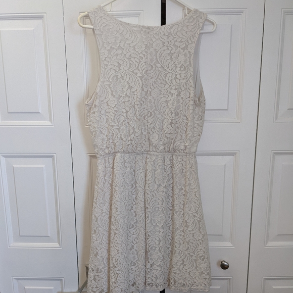 ๐ค Charming Charlie white lace mini dress - Picture 5 of 13